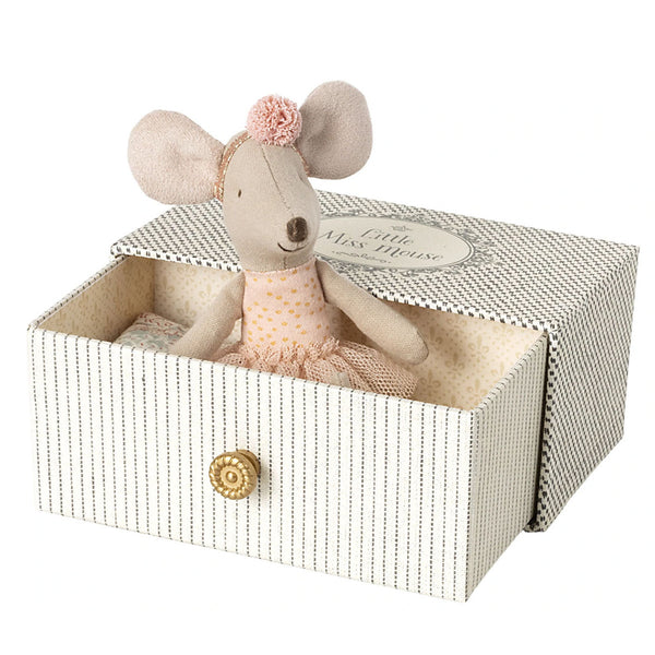 maileg dance mouse in daybed box, little sister