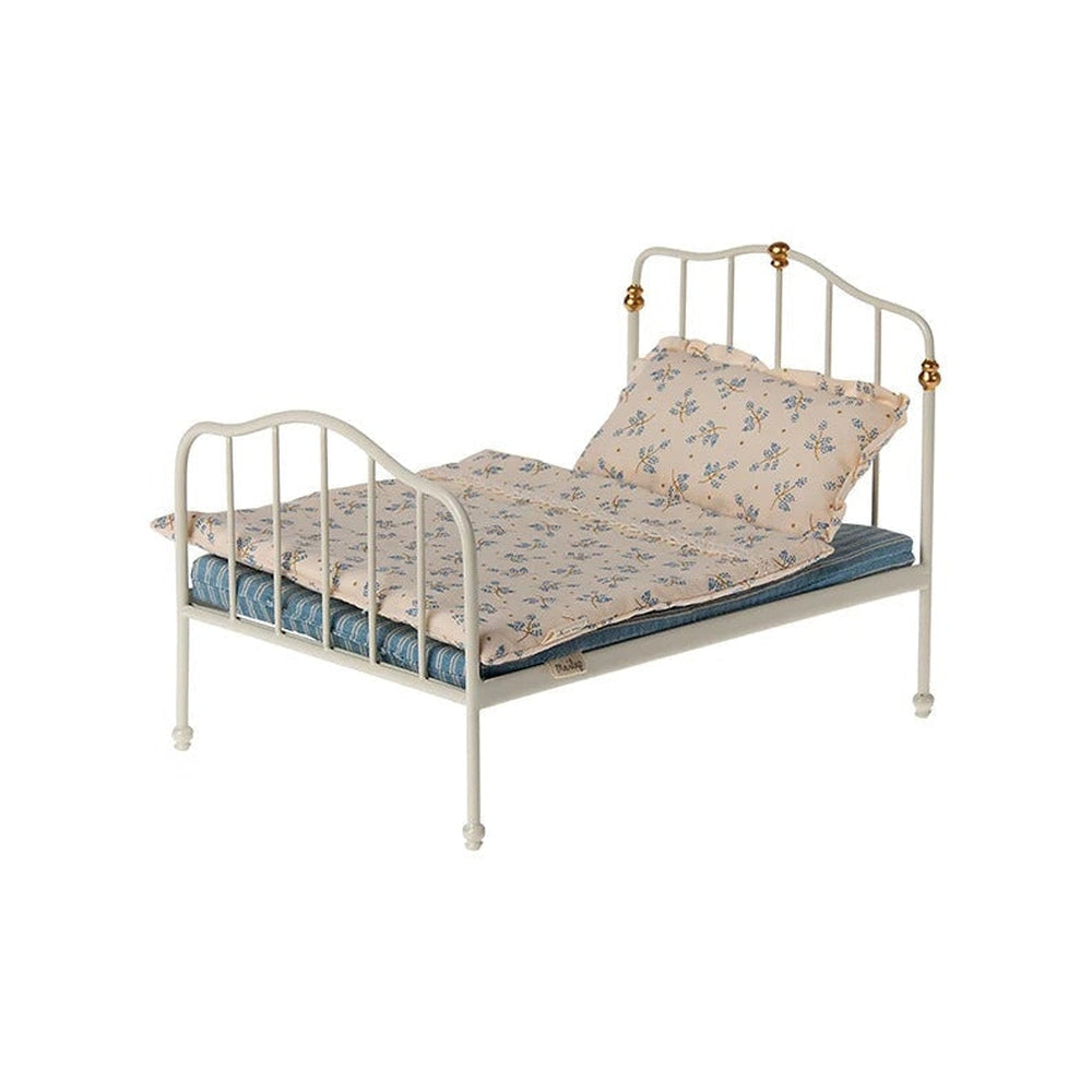 Maileg bed for mouse - off white large