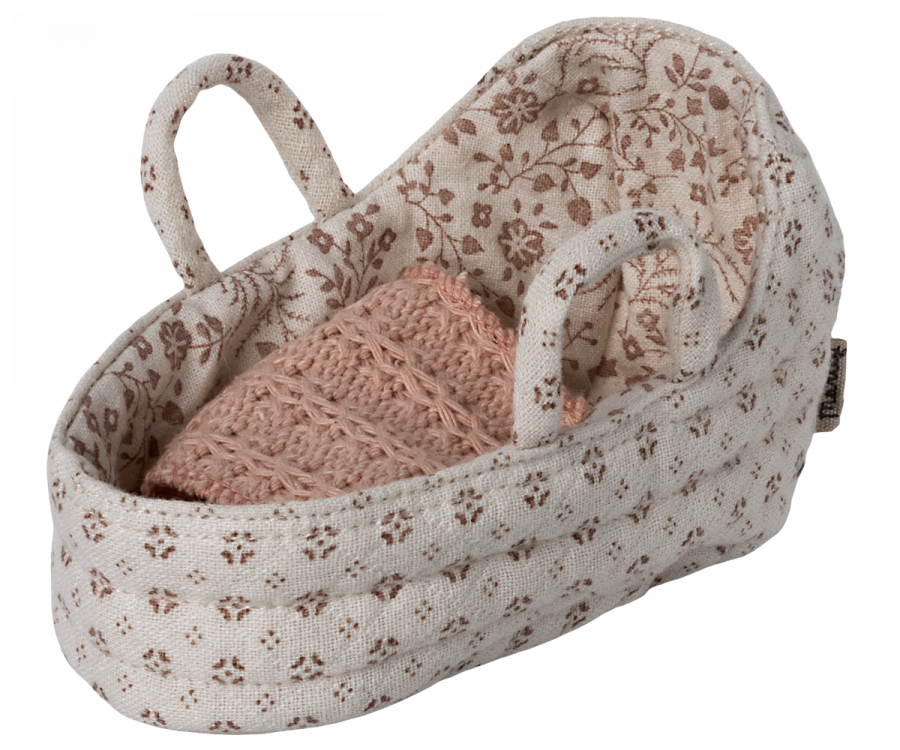 Maileg baby mouse carrycot