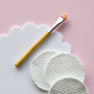 Bamboo Applicator Makeup Brush by No Nasties