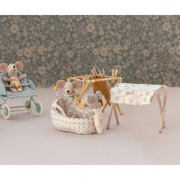 Maileg baby mouse nursery table rose