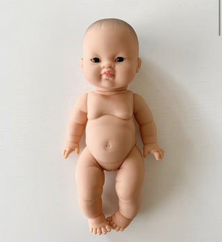 paola reina 34 cm asian girl doll, dark eyes