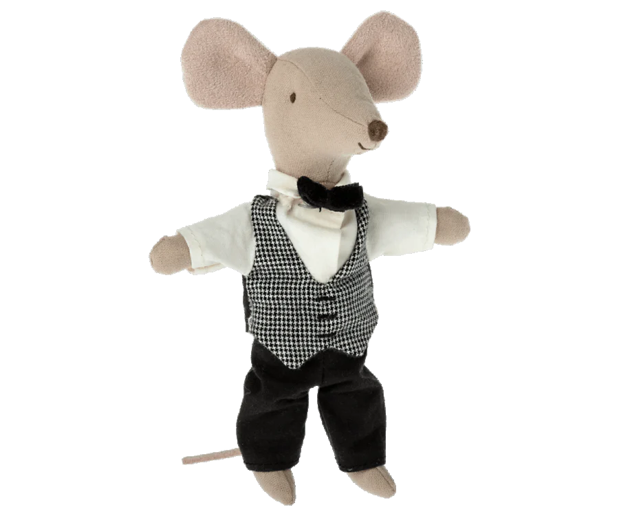 Maileg waiter mouse