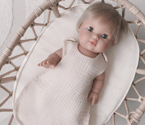 Muslin cotton sleeping bag for 34 cm doll